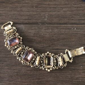 Vintage Gold & purple linked bracelet (tiny Flaw)